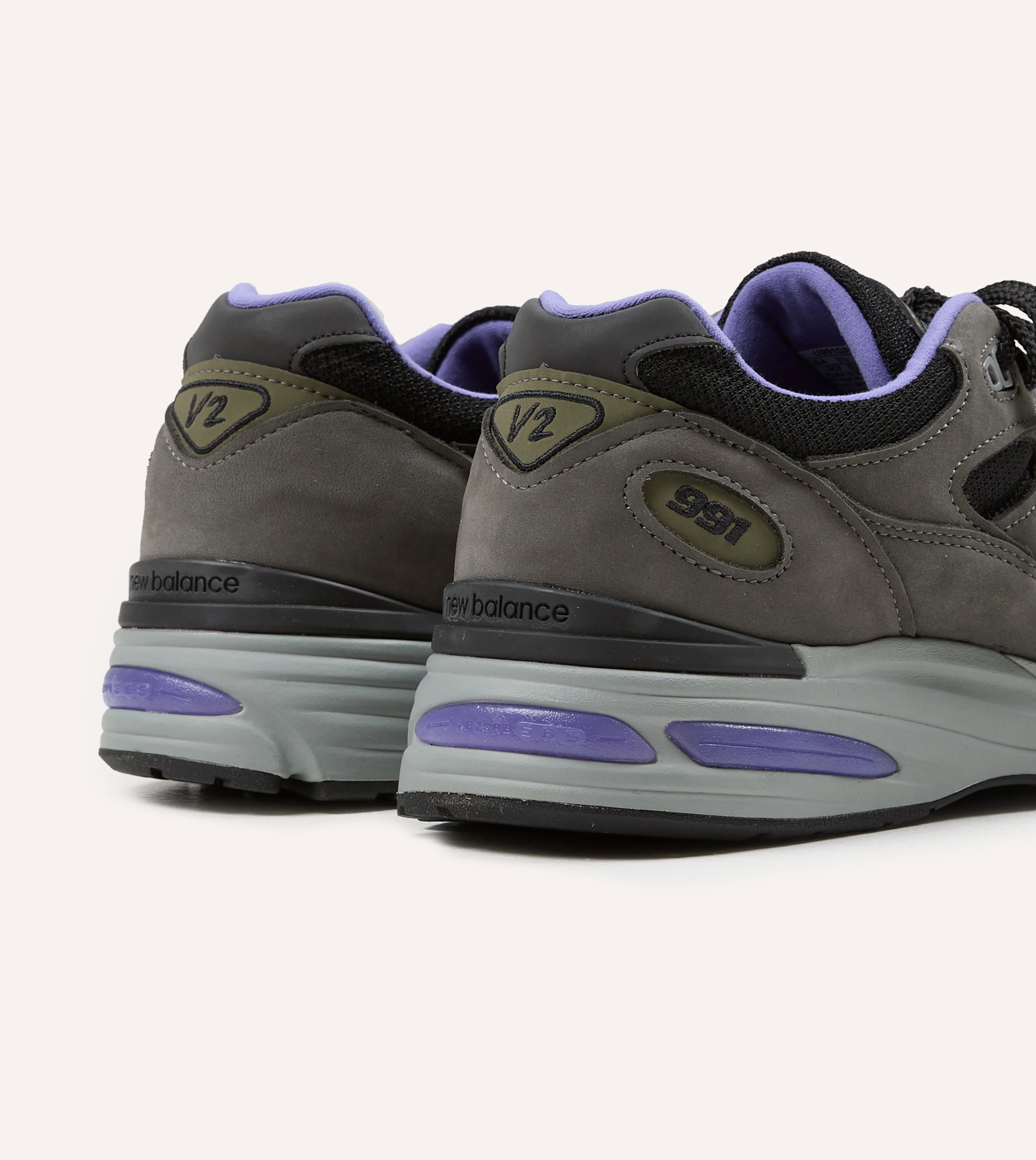 New Balance ‘Iconic Influences’ Magnet Black Made in UK 991v2 Trainers - Image 5